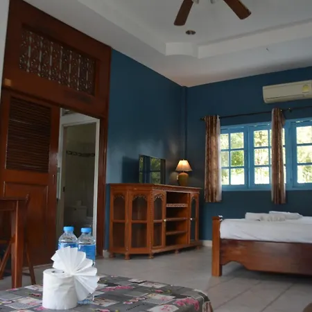 Baan Suan Villa 1 Patong Room photo